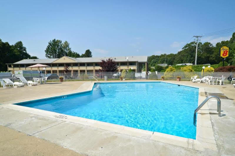 Super 8 By Wyndham Old Saybrook Hotel Exterior photo